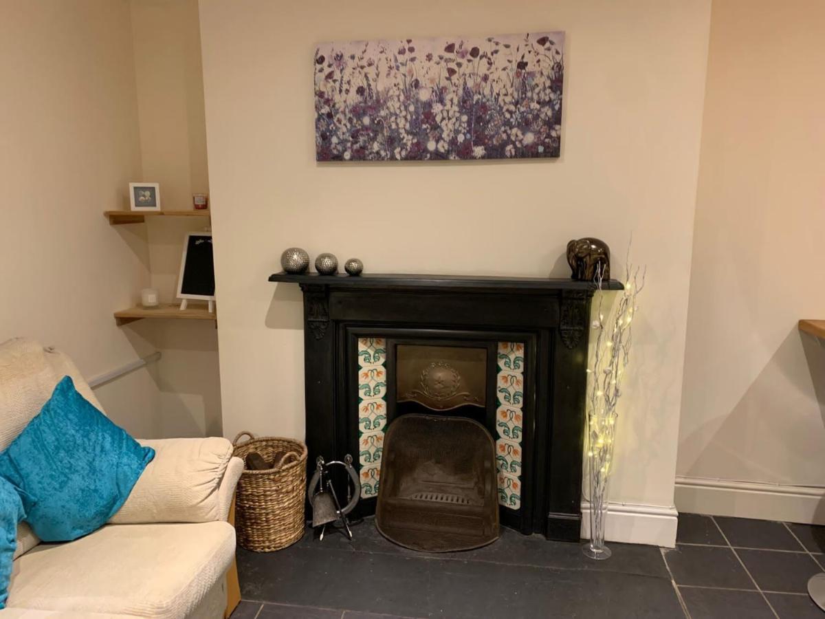 Cosy Cottage In Picturesque Snowdonia With Stunning Views Of The Moelwyn Mountains Blaenau Ffestiniog Exterior photo