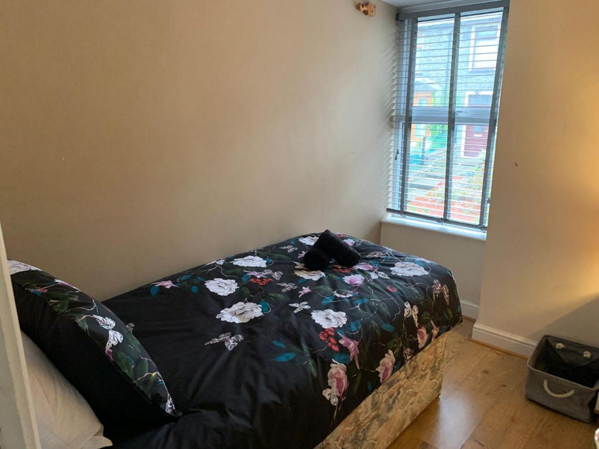 Cosy Cottage In Picturesque Snowdonia With Stunning Views Of The Moelwyn Mountains Blaenau Ffestiniog Exterior photo